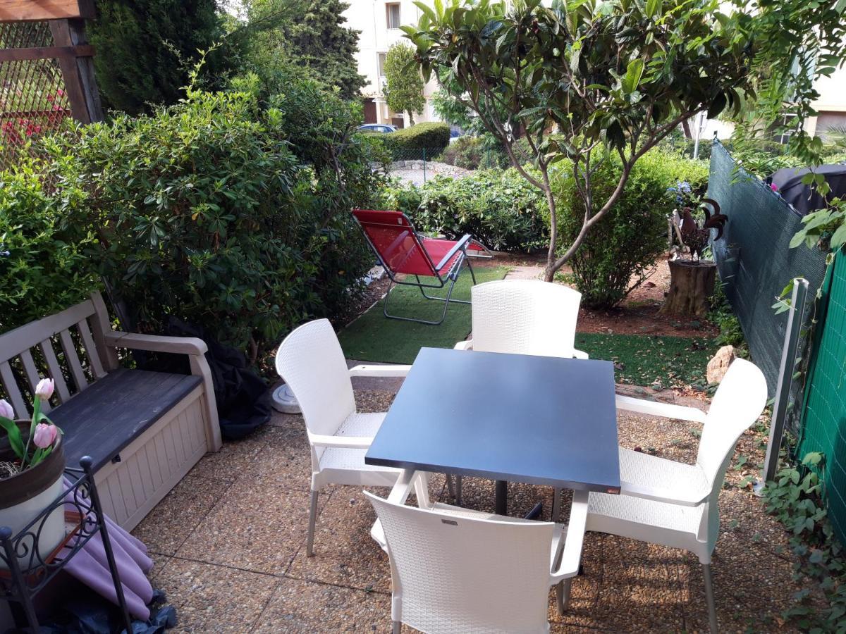 T2, Jardin, Veranda Chambre, Climatisation, Parking Privatif, Proche A Pied Centre, Plage, Gare, Pour 3 Adultes Ou 2 Adultes Avec 2 Enfants باندول المظهر الخارجي الصورة